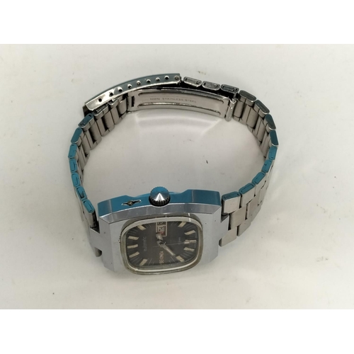 273 - Sekonda Tank Automatic 26 Jewel Wristwatch. Made in USSR  W/O.