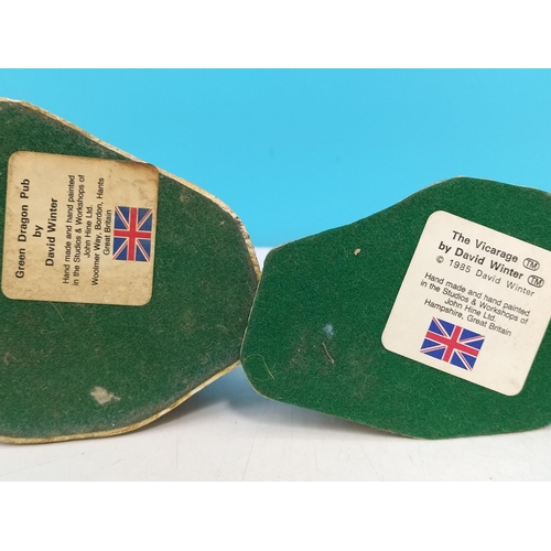 423 - Collection of Lilliput Lane and David Winter Cottages/Houses (8) to include Boxed Lilliput Lane Coll... 