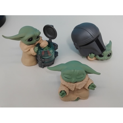 15 - Collection of Mixed Figures to include Star Wars and Battlestar Galactica.