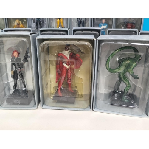 106 - Boxed Eaglemoss The Marvel Classic Figurine Collection 2008 Figures (25) with Magazines to include T... 