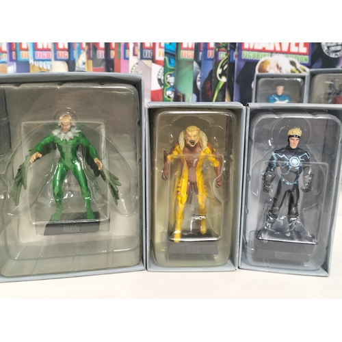 106 - Boxed Eaglemoss The Marvel Classic Figurine Collection 2008 Figures (25) with Magazines to include T... 