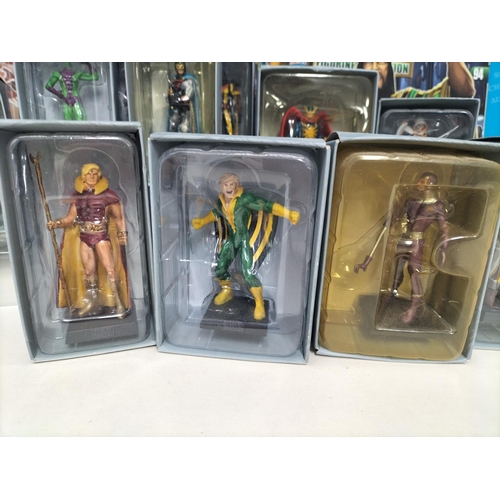 111 - Boxed Eaglemoss The Marvel Classic Figurine Collection 2009 Figures (25) with Magazines to include V... 