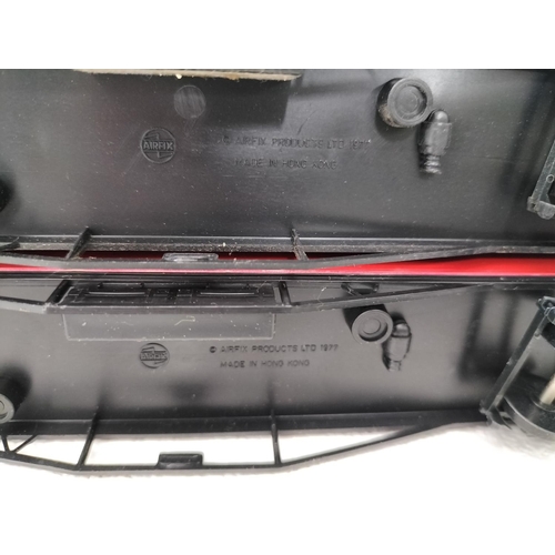 42 - Collection of Airfix Products 00 Gauge Railway Coaches (5) to include Passenger Coach 3935 x 2, Thir... 