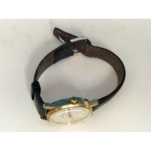 385 - Vintage Waltham 17 Jewels Wristwatch W/O.