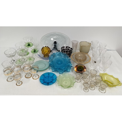 403 - Large Collection of Glassware to include Davidson Primrose Pearline Vaseline Posy Bowl, Amber Glass ... 