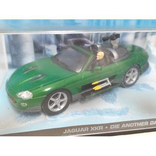 130 - Eaglemoss James Bond 007 Cased Die-Cast Vehicles (5) with Magazines to include 2002 'Die Another Day... 