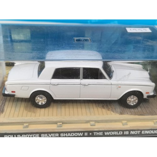 125 - Eaglemoss James Bond 007 Cased Die-Cast Vehicles (3) with Magazines to include 1995 'Goldeneye' Ferr... 