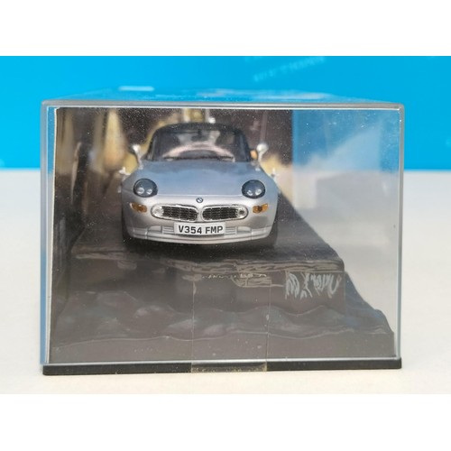 125 - Eaglemoss James Bond 007 Cased Die-Cast Vehicles (3) with Magazines to include 1995 'Goldeneye' Ferr... 