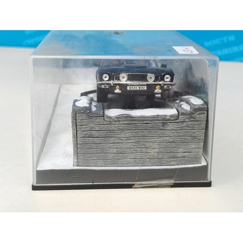 116 - Eaglemoss James Bond 007 Cased Die-Cast Vehicles (3) with Magazines to include 1987 'The Living Dayl... 