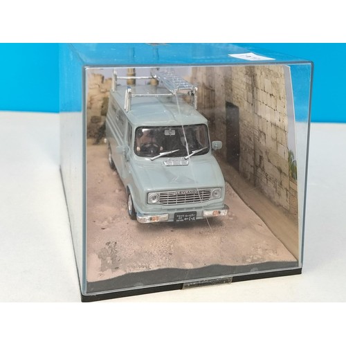 114 - Eaglemoss James Bond 007 Cased Die-Cast Vehicles (4) with Magazines to include 1977 'The Spy Who Lov... 