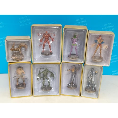 103 - Eaglemoss Complete Marvel 32 Piece Chess Collection with Magazines. No Board.