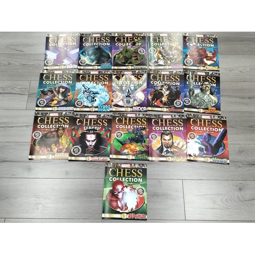 103 - Eaglemoss Complete Marvel 32 Piece Chess Collection with Magazines. No Board.
