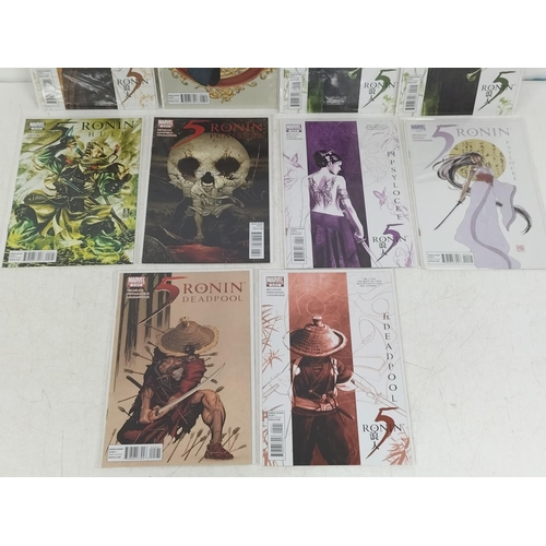121 - Marvel Comics 2011 Ronin Limited Edition of 5. Complete plus 1 Variant, Extra 2 plus Variant, 4 Vari... 