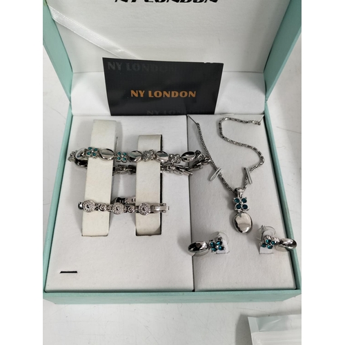 130 - Collection of Mixed Costume Jewellery and Watches.