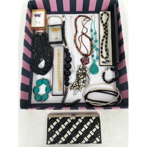 140 - Collection of Mixed Costume Jewellery (Some Boxed) plus Purse.