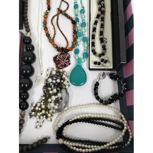 140 - Collection of Mixed Costume Jewellery (Some Boxed) plus Purse.