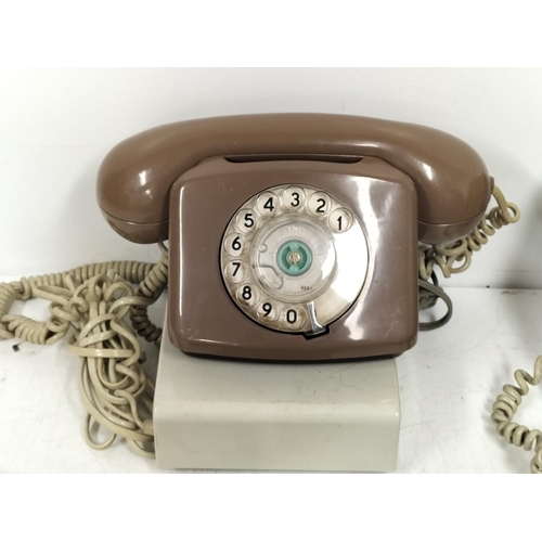 258 - Collection of Vintage 1960's Telephones plus a 1980's British Telecom Freeway Cordless Phone. All Un... 