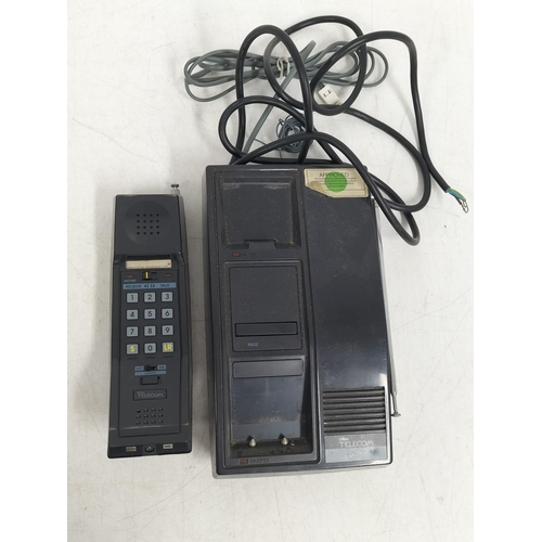 258 - Collection of Vintage 1960's Telephones plus a 1980's British Telecom Freeway Cordless Phone. All Un... 