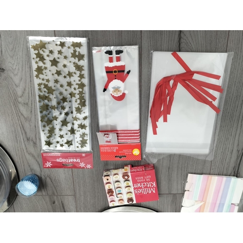 265 - Collection of Baking/Cake Items to include Baking Tins, Display Stands with Covers, Gift Boxes and B... 