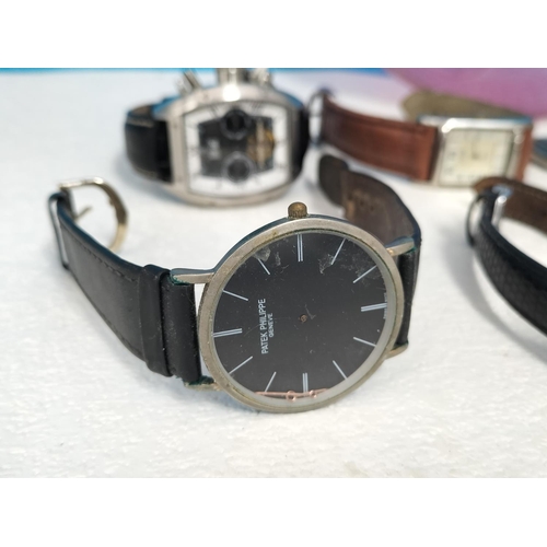 310 - Purple Glass Bowl with a Quantity of Watches for Spares/Repair. Bowl 6cm High, 20cm Diameter.