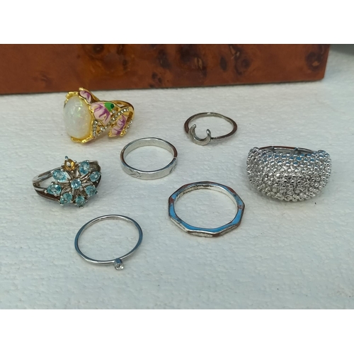 496 - Quantity of Jewellery in 'Accurist Gold' Watch Box (6cm High, 14cm x 9cm). Jewellery to include Watc... 