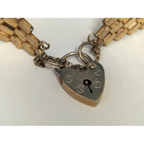 138 - 9ct Gold 375 Gate Bracelet (6