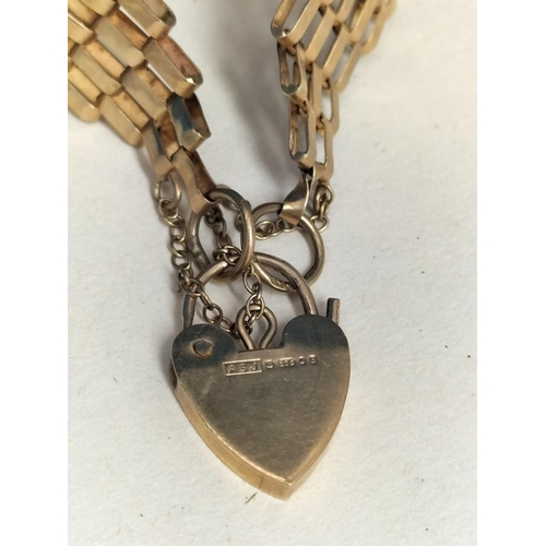 138 - 9ct Gold 375 Gate Bracelet (6