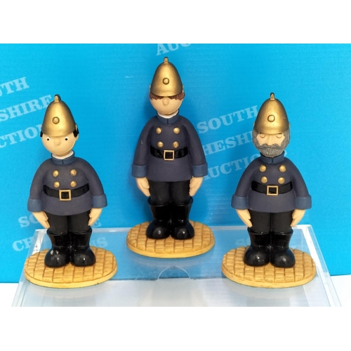 246 - Robert Harrop Designs Ltd Camberwick Green Collection Set of 6 Fireman Figures to include Pugh CG10,... 