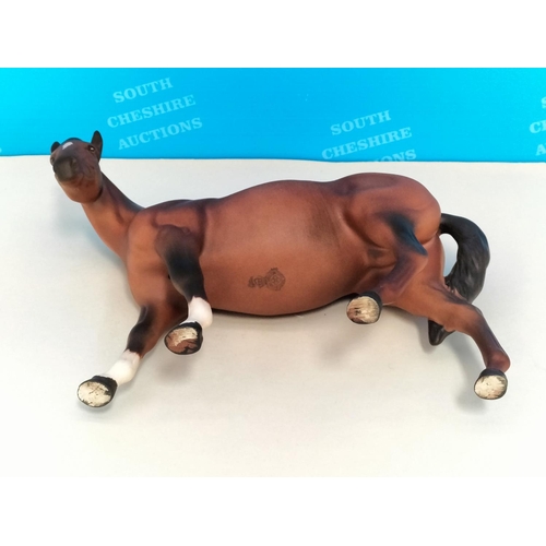 300 - Royal Doulton Matt Finish Bay Coloured Horse Figure. 17cm High x 20cm. Flea Bite to Ear.