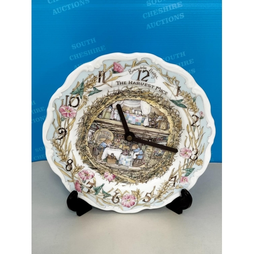 13 - Royal Doulton Brambly Hedge 'The Harvest Mice' 21cm Wall Clock W/O plus 17cm 'Autumn' Vase (2nds).