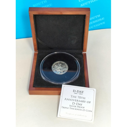 166 - 2014 Queen Elizabeth II Tristan Da Cunha Sterling Silver Proof Triple Thickness Five Pound Coin '70t... 