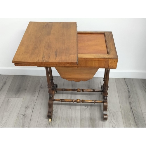 9 - 19th Century Rosewood Games Table with Flip and Turn Action. Plus a Set of Chess Pieces. 74cm High, ... 