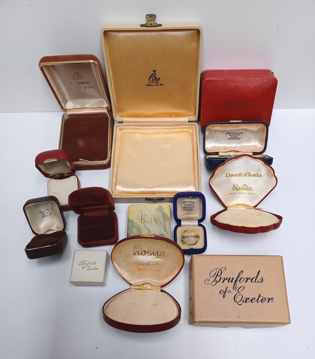 VINTAGE JEWELLERY BOXES LEATHER ETC (27)