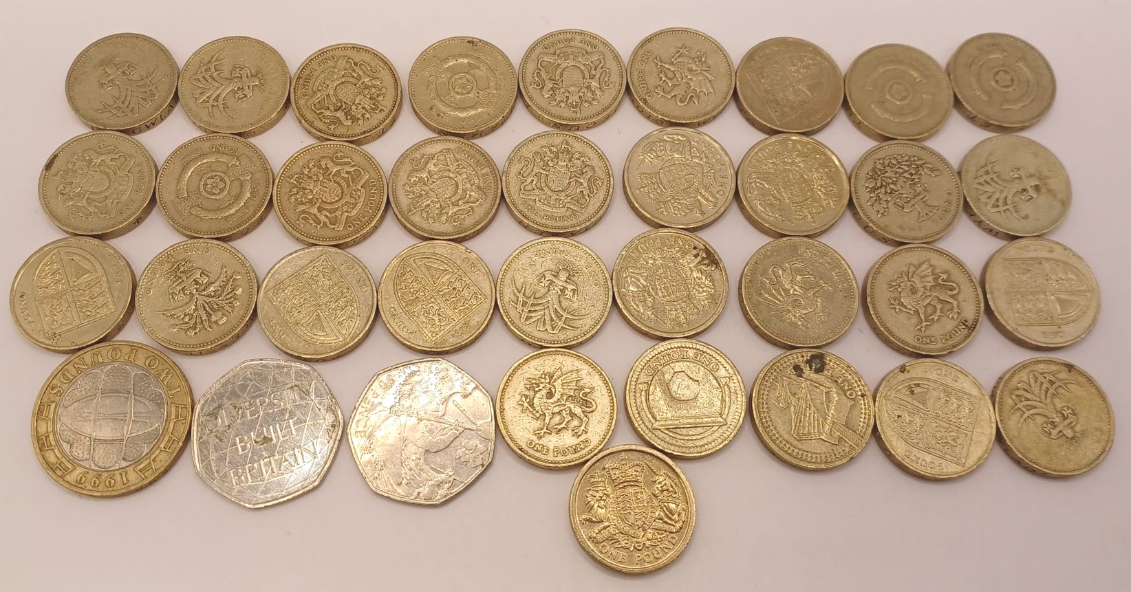 BAG OF COINS MAINLY OLD POUND COINS SOME MISPRINTS, 50p's AND TWO POUND