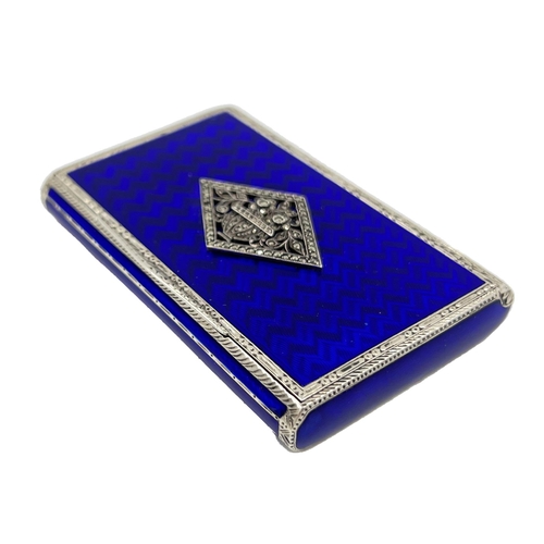 123 - A SILVER AND BLUE ENAMEL CONTINENTAL SNUFFBOX WITH LONDON IMPORT MARKS, STOCKWELL & CO,1928A good qu... 