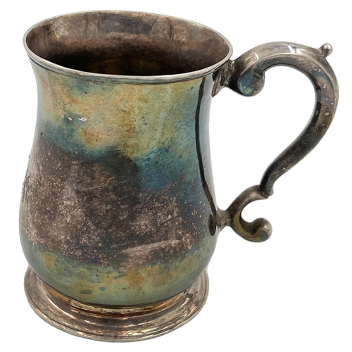 173 - AN EARLY GEORGIAN SILVER TANKARD OF BALUSTER FORM, LONDON, WILLIAM SHAW II & WILLIAM PRIEST, 1739An ... 