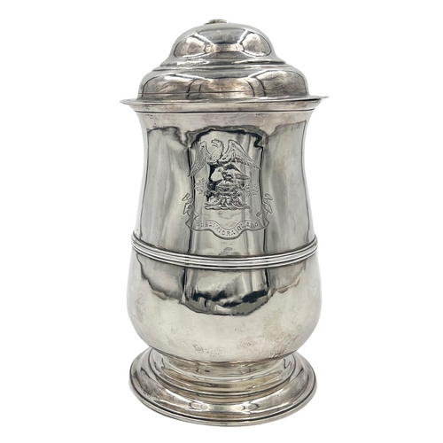 196 - A GOOD QUALITY GEORGIAN SILVER DOMED TANKARD,LONDON, THOMAS WALLIS I, 1765A good quality Georgian si... 