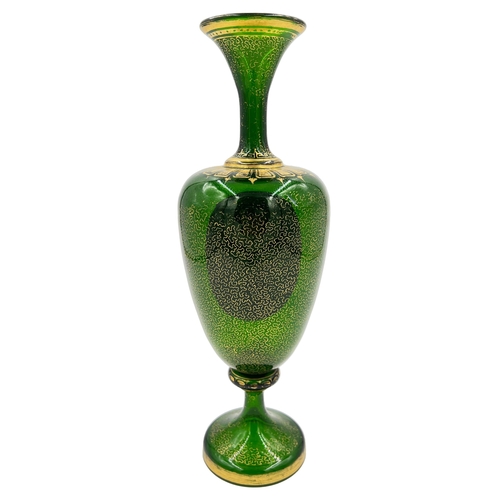 27 - EMERALD ELEGANCE – 19TH CENTURY BOHEMIAN GLASS VASE WITH GOLD GILDINGA graceful 19th-century green B... 