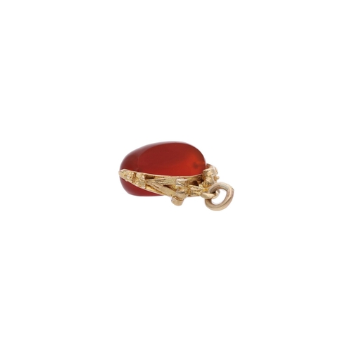 103 - 9ct Gold and Carnelian Swivel Fob. 
 
  
 

  HALLMARKS: marked for 9ct Gold 
 
 
  
 

  MEASUREMEN... 