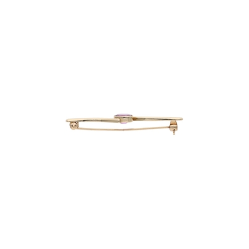 21 - 9ct Gold and Amethyst Brooch 
 
  
 

  HALLMARKS: marked for 14ct Gold 
 
 
  
 

  MEASUREMENT: 47... 