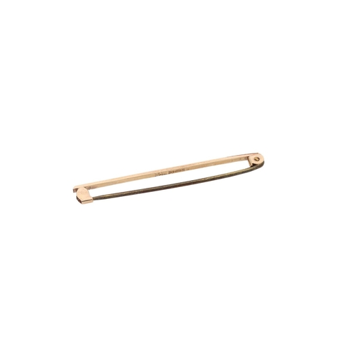 41 - 9ct Gold Bar Brooch. 
 
  
 

  HALLMARKS: marked for 9ct Gold 
 
 
  
 

  MEASUREMENT: 44.5mm long... 