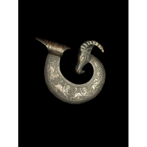 116 - A BRONZE SELJUK STYLE 'RAYTON' SHAPE SILVER INLAID, EARLY 20TH CENTURY A BRONZE SELJUK STYLE "R... 