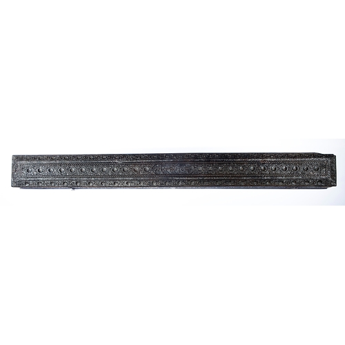 123 - 19TH CENTURY MUGHAL CARVED EBONY BOX This exquisite 19th-century Mughal ebony box showcases masterfu... 