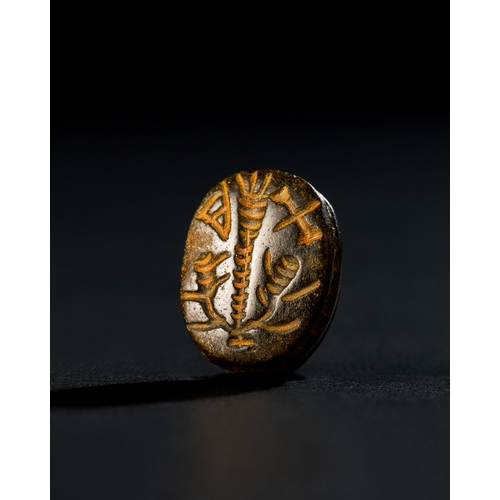 71 - HARD STONE SCARAB WITH SCORPION ENGRAVING, PROBABLY PTOLEMAIC PERIOD HARD STONE SCARAB WITH SCORPION... 