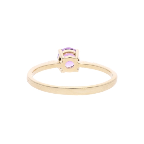 121 - 9ct Gold and Amethyst Solitaire Ring, Size 6.75 US | Size N UK 9ct Gold and Amethyst Solitaire Ring ... 