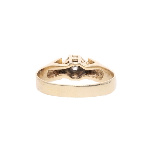 124 - 9ct Gold and Diamond Single Stone Ring, Size N 1/2. 9ct Gold and Diamond Single Stone Ring.         ... 