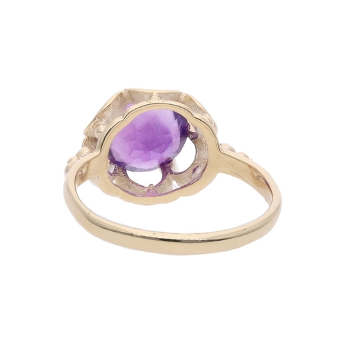 142 - 9ct Gold and Amethyst Single Stone Ring, Size L. 9ct Gold and Amethyst Single Stone Ring.           ... 