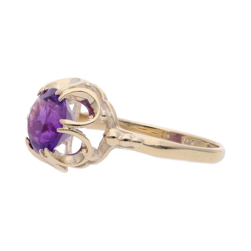 142 - 9ct Gold and Amethyst Single Stone Ring, Size L. 9ct Gold and Amethyst Single Stone Ring.           ... 