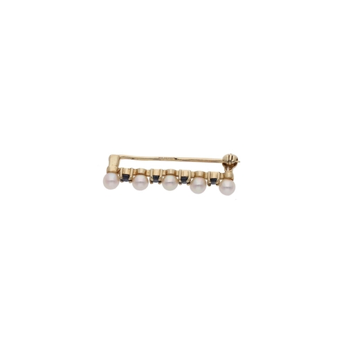 157 - 9ct Gold Pearl and Sapphire Brooch. 9ct Gold Pearl and Sapphire Brooch.            HALLMARKS: marked... 