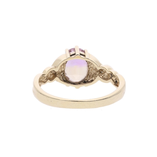 167 - 9ct Gold Amethyst and Diamond Ring, Size 6 | M 9ct Gold Amethyst and Diamond Ring.            HALLMA... 